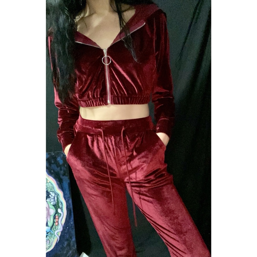 Red Velvet Matching Sweat Set cropped sweater